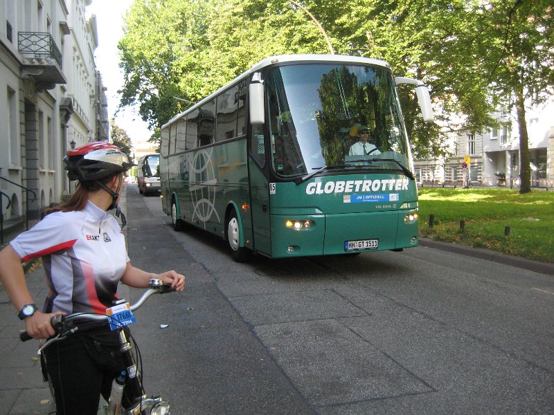 Zwei der drei Reisebusse.