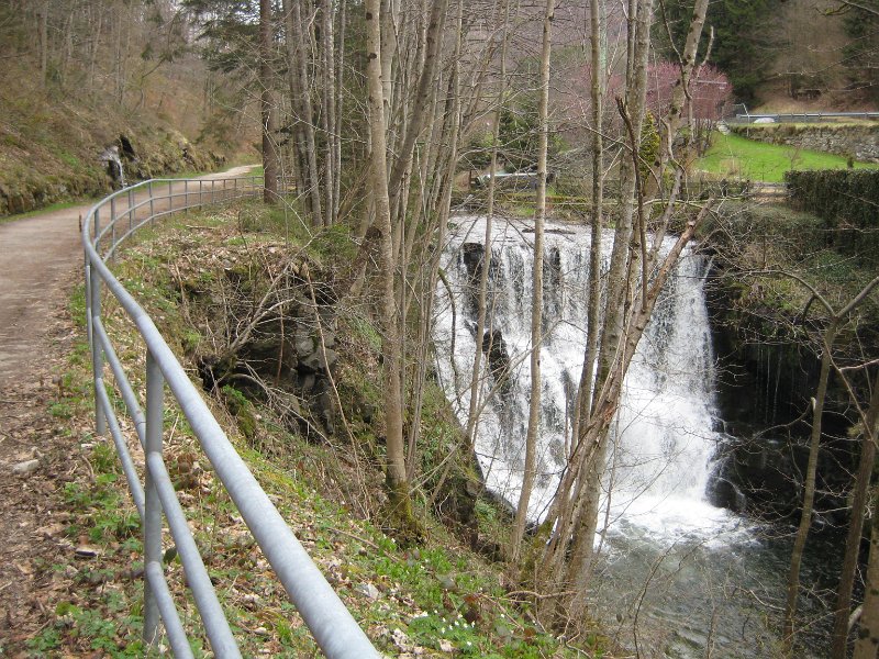 Groesserer-Wasserfall